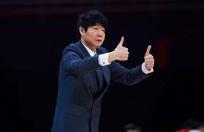 法国男篮队长接受专访，分享对未来的展望与计划的简单介绍