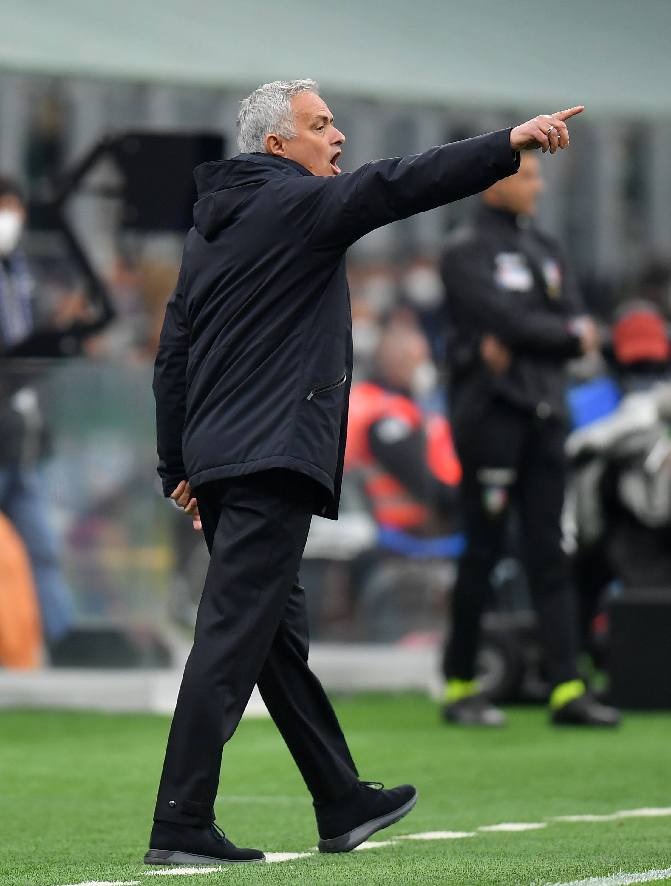 罗马球员训练被曝偷懒,俱乐部考虑处罚 罗马球员训练被曝偷懒,俱乐部考虑处罚