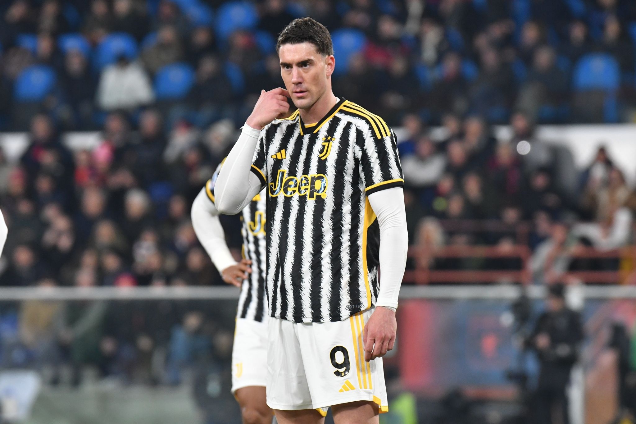 尤文图斯完胜里昂拉莫斯造乌龙