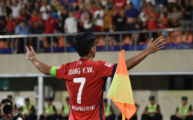 山东鲁能客场逆转获胜,继续保持不败纪录的简单介绍 山东鲁能客场逆转获胜,继续保持不败纪录的简单介绍