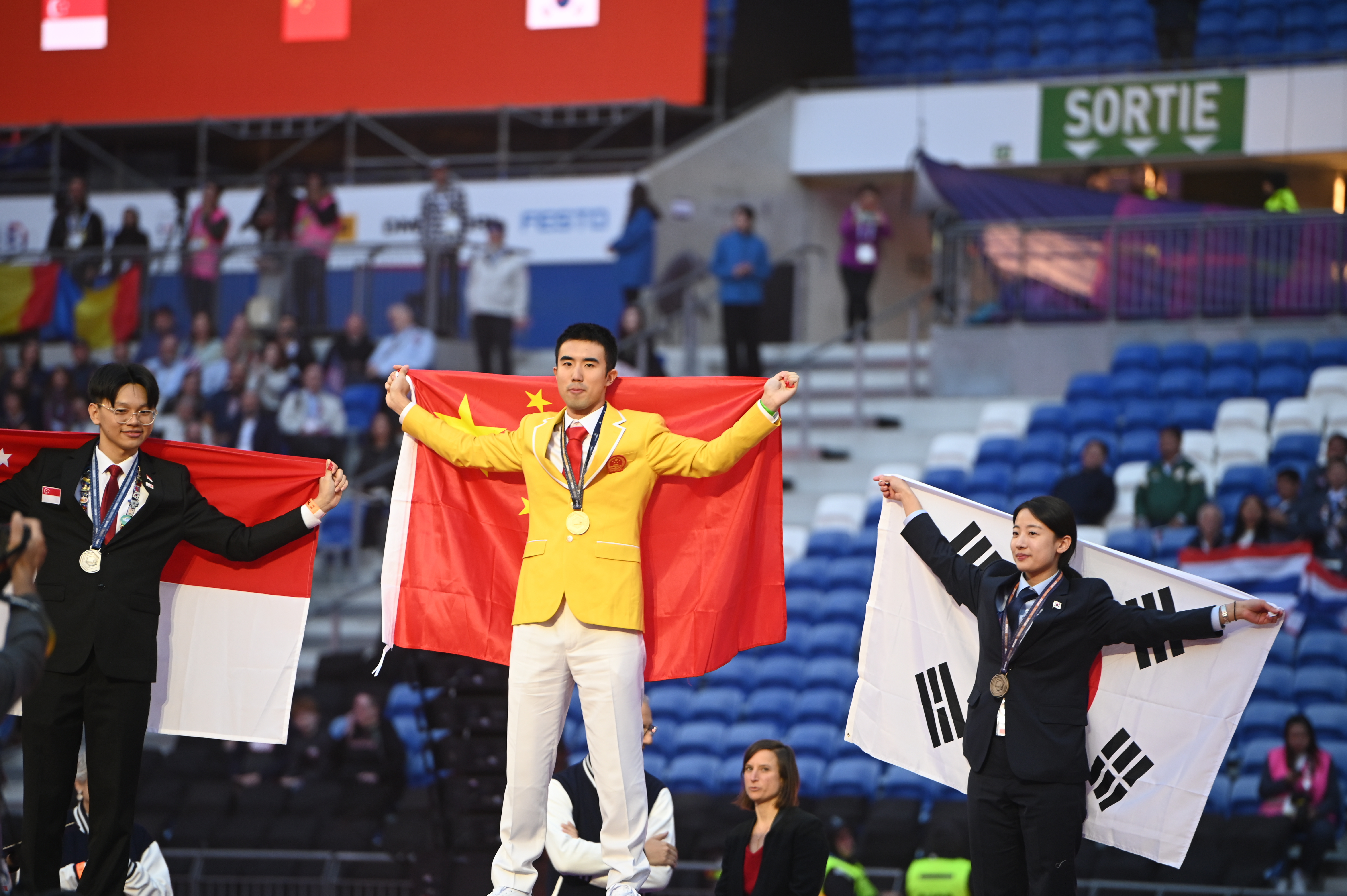 韩国选手登上颁奖台取得胜利的简单介绍 韩国选手登上颁奖台取得胜利的简单介绍