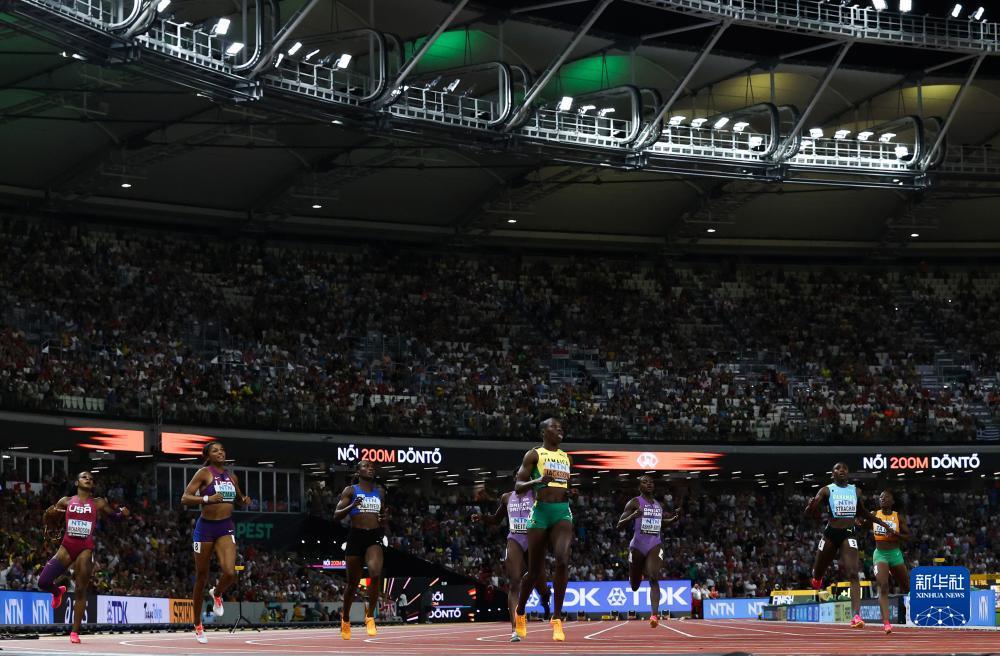 田径女子百米预赛,牙买加选手领跑晋级半决赛 田径女子百米预赛,牙买加选手领跑晋级半决赛