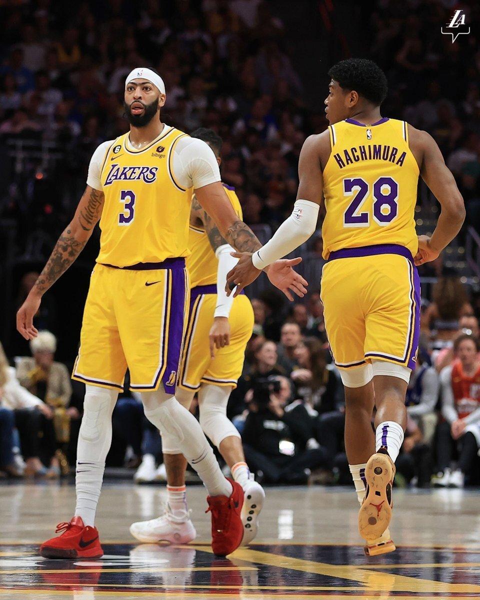 包含小组赛中超：掘金碾压英格兰，官方公布名单的词条