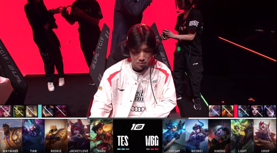 WBG横扫EDG，JackeyLove操刀奇招英雄翻盘四强赛3:1（深圳）