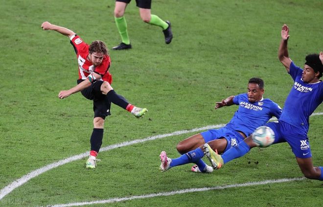 塞维利亚客场收获三分,继续追赶前四 塞维利亚客场收获三分,继续追赶前四