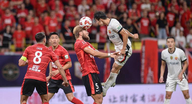 惊心动魄!中超一场激烈的比赛险胜对手 惊心动魄!中超一场激烈的比赛险胜对手