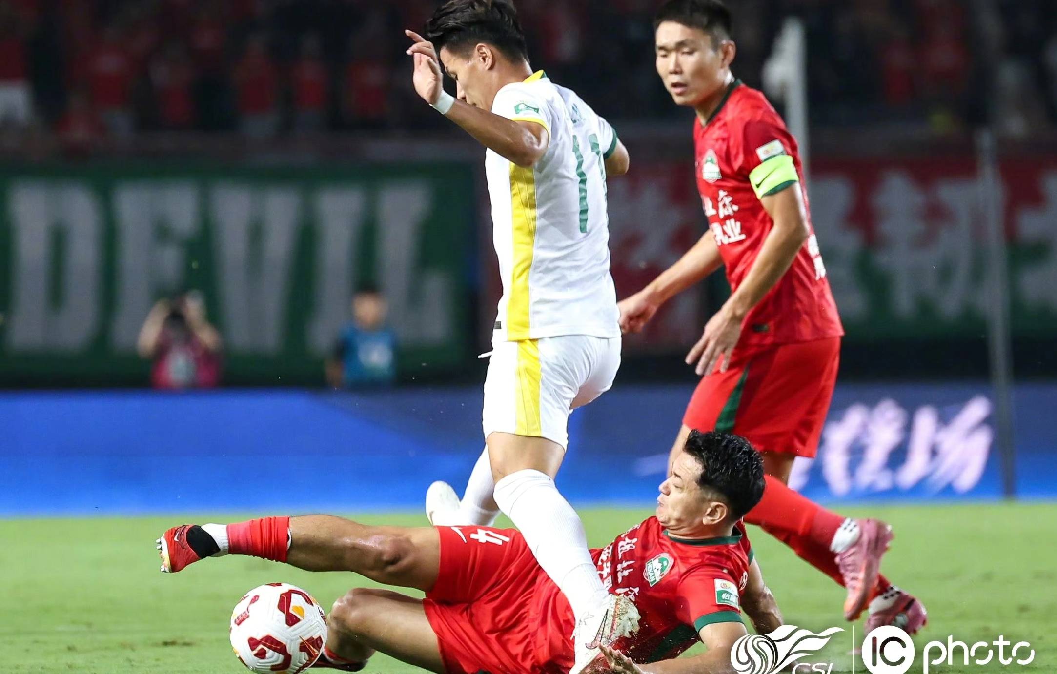 包含河南建业主场遭遇北京国安围剿,战绩岌岌可危的词条 包含河南建业主场遭遇北京国安围剿,战绩岌岌可危的词条