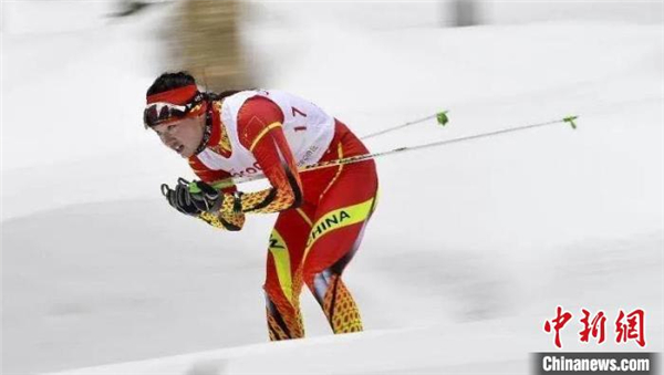 芬兰选手战胜对手夺魁越野滑雪比赛的简单介绍 芬兰选手战胜对手夺魁越野滑雪比赛的简单介绍