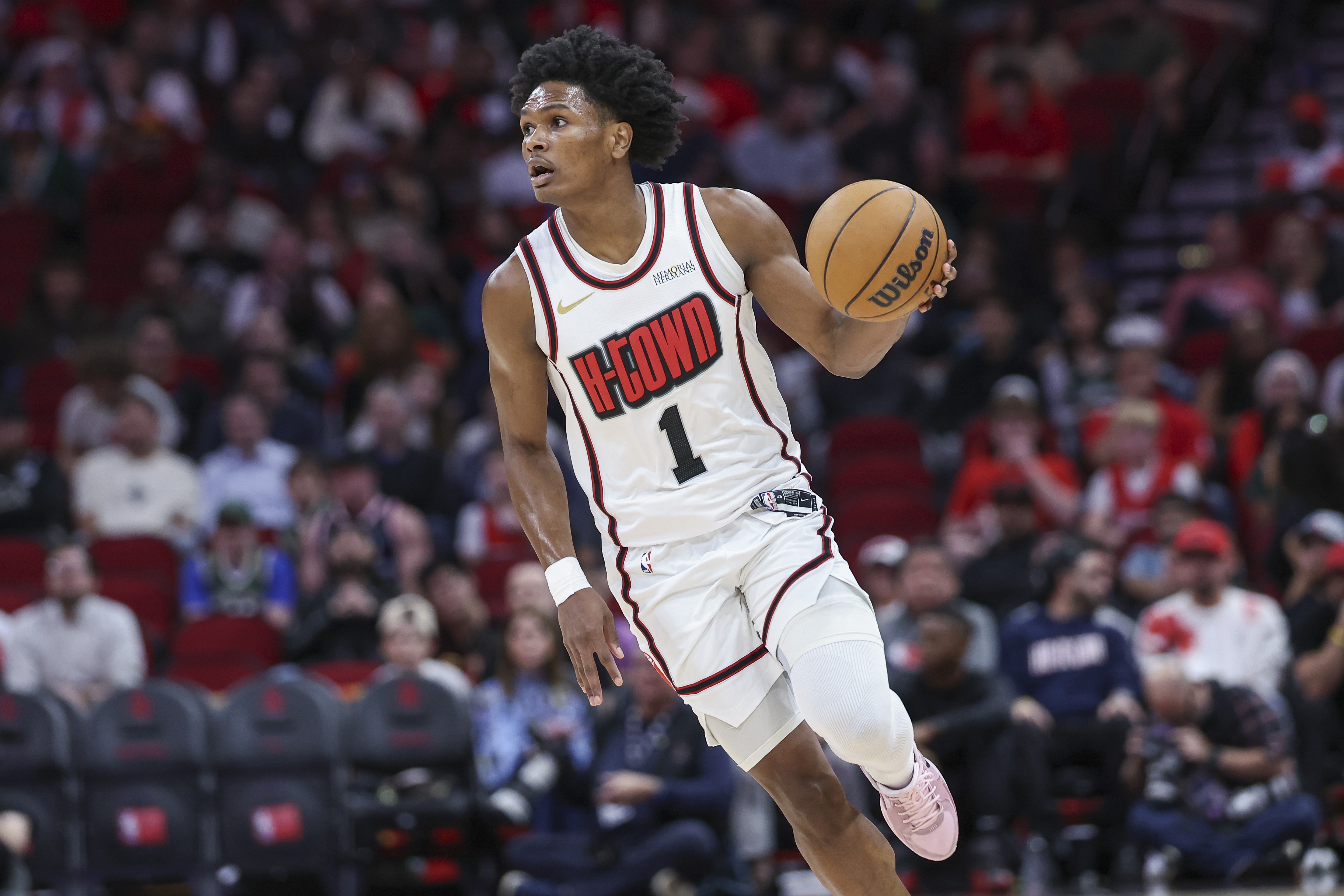 火箭客场力克雷霆取胜