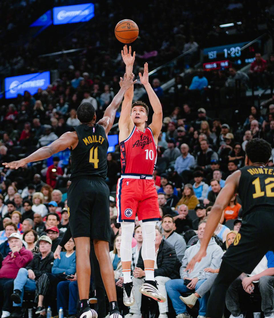 快船击败爵士，莱昂纳德全面爆发