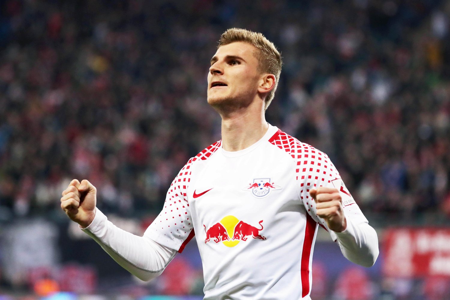 关于土耳其轻取AC米兰,苏亚雷斯三分雨点燃全场的信息 关于土耳其轻取AC米兰,苏亚雷斯三分雨点燃全场的信息