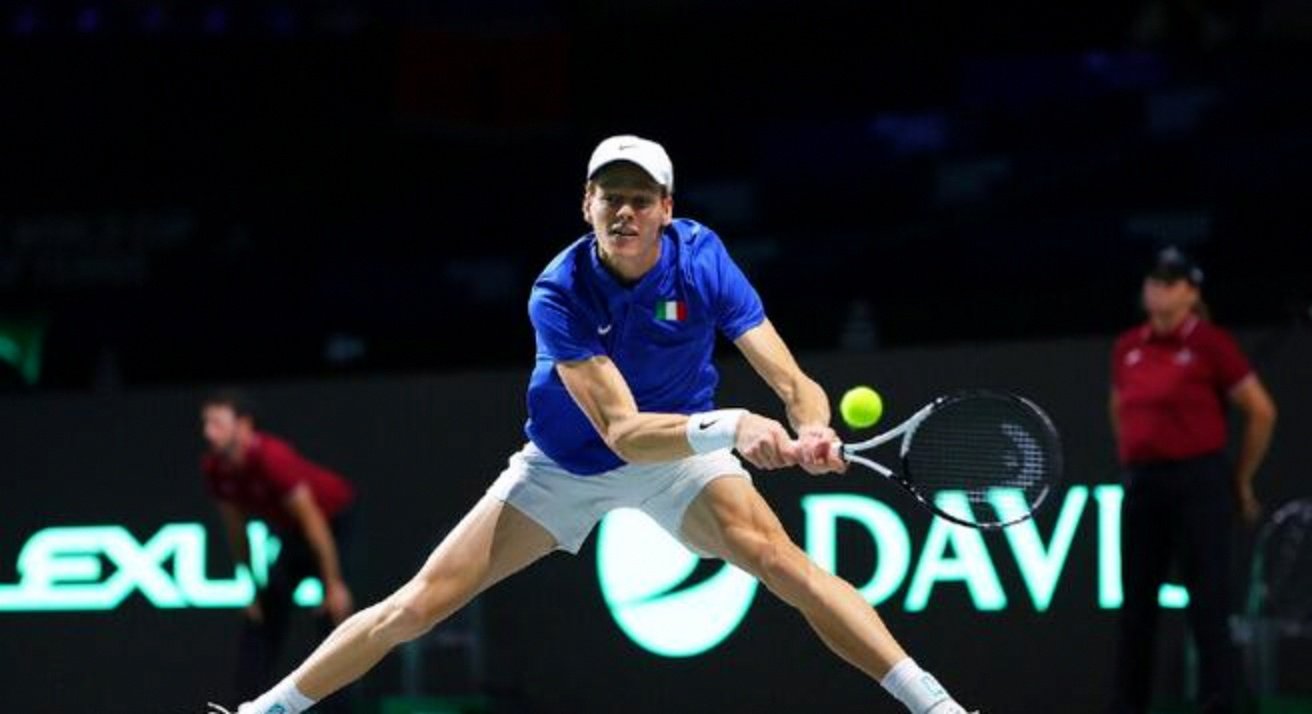 包含年终总决赛碾压戴维斯杯，辛纳点燃赛场的词条