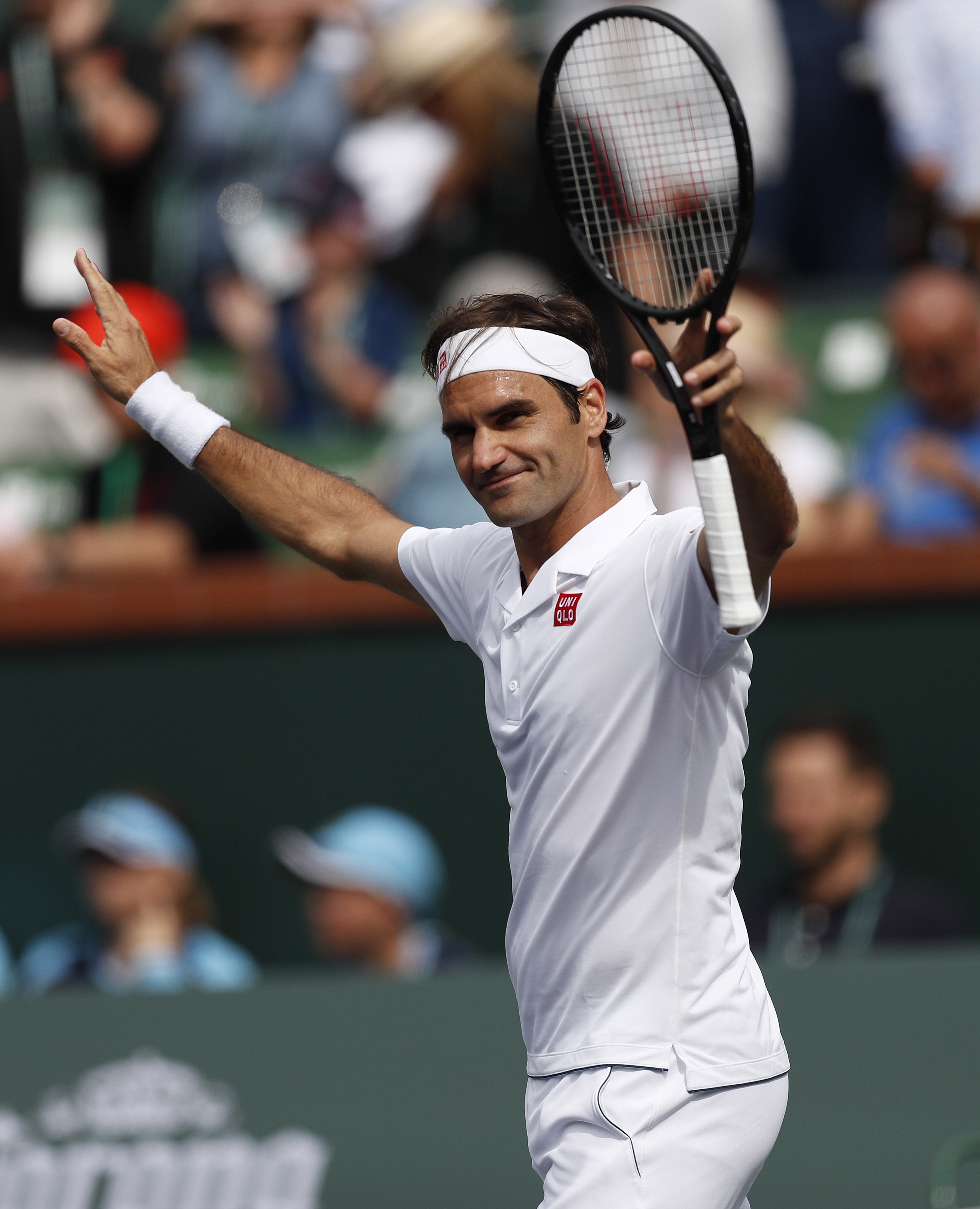 关于世界网球队力克法国网球队,费德勒统治全场的信息 关于世界网球队力克法国网球队,费德勒统治全场的信息