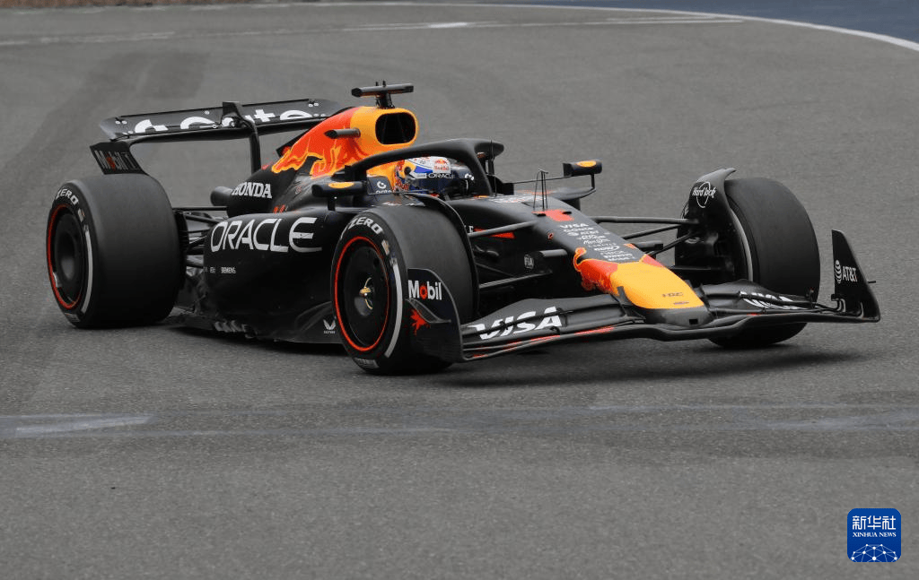 哈斯车队碾压红牛二队,维斯塔潘点燃赛场 哈斯车队碾压红牛二队,维斯塔潘点燃赛场