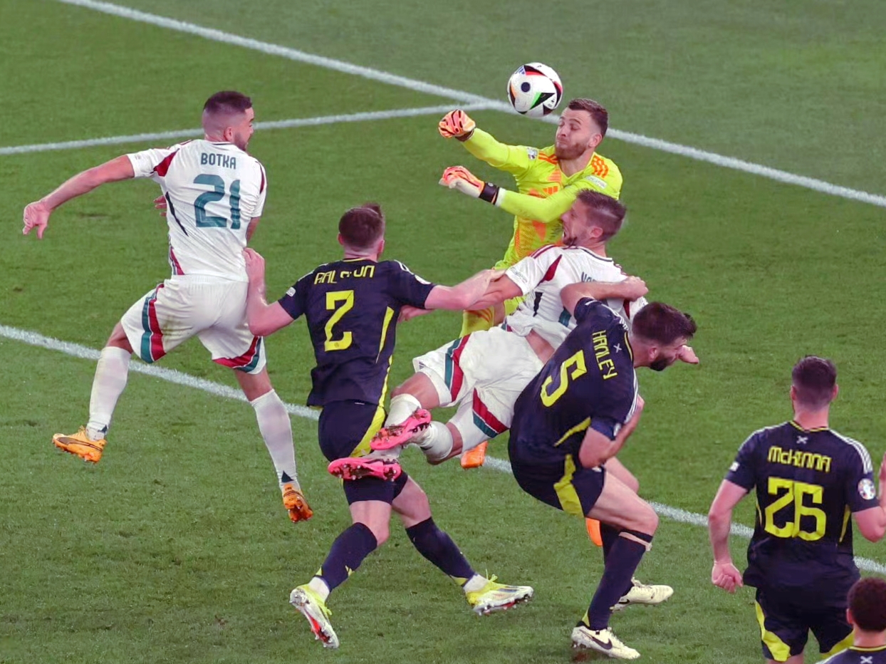 奥地利队鏖战乌克兰晋级欧洲半决 奥地利队鏖战乌克兰晋级欧洲半决