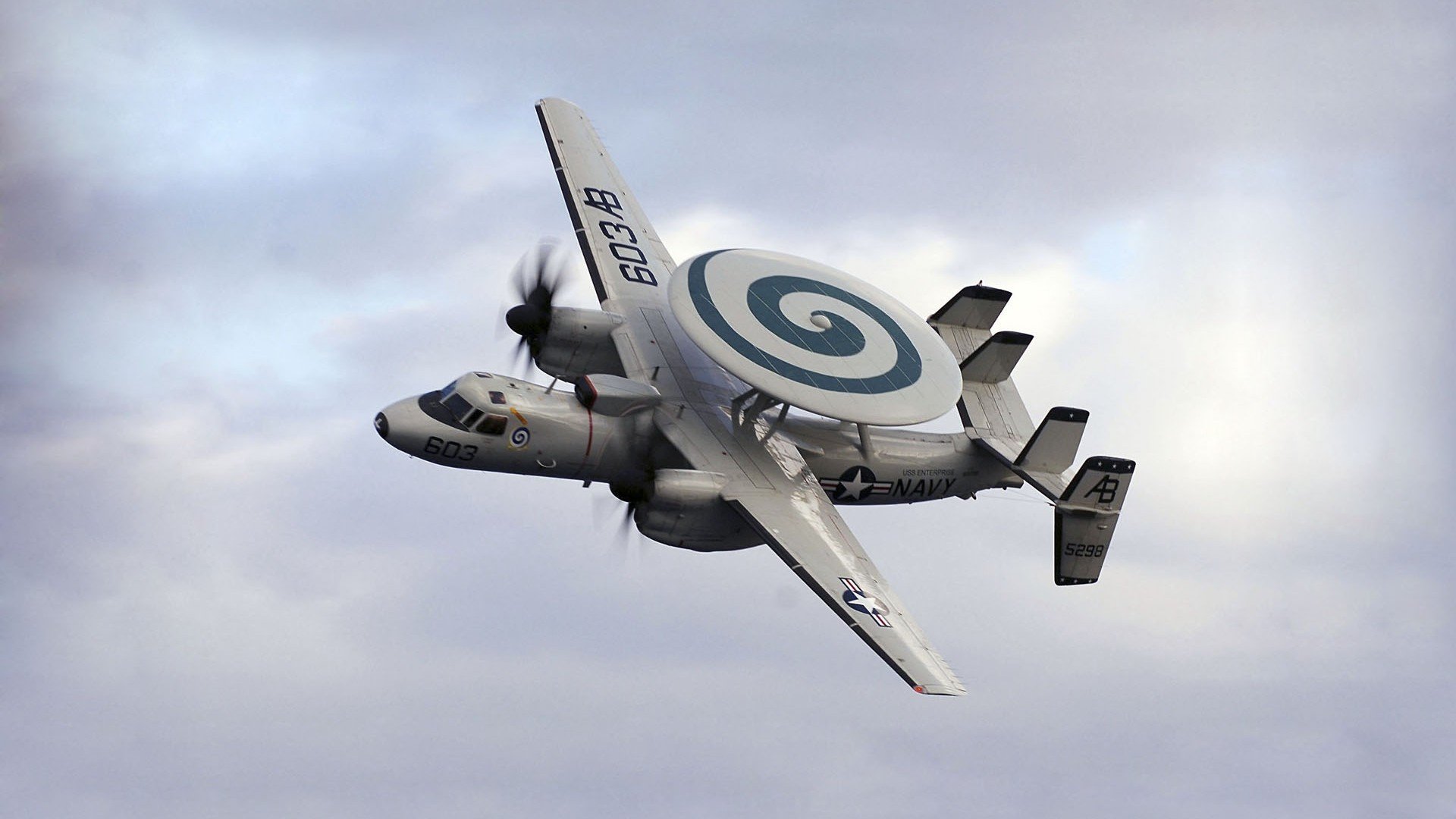 铁壁武切维奇锁死山西，爵士狂潮彰显冠军相