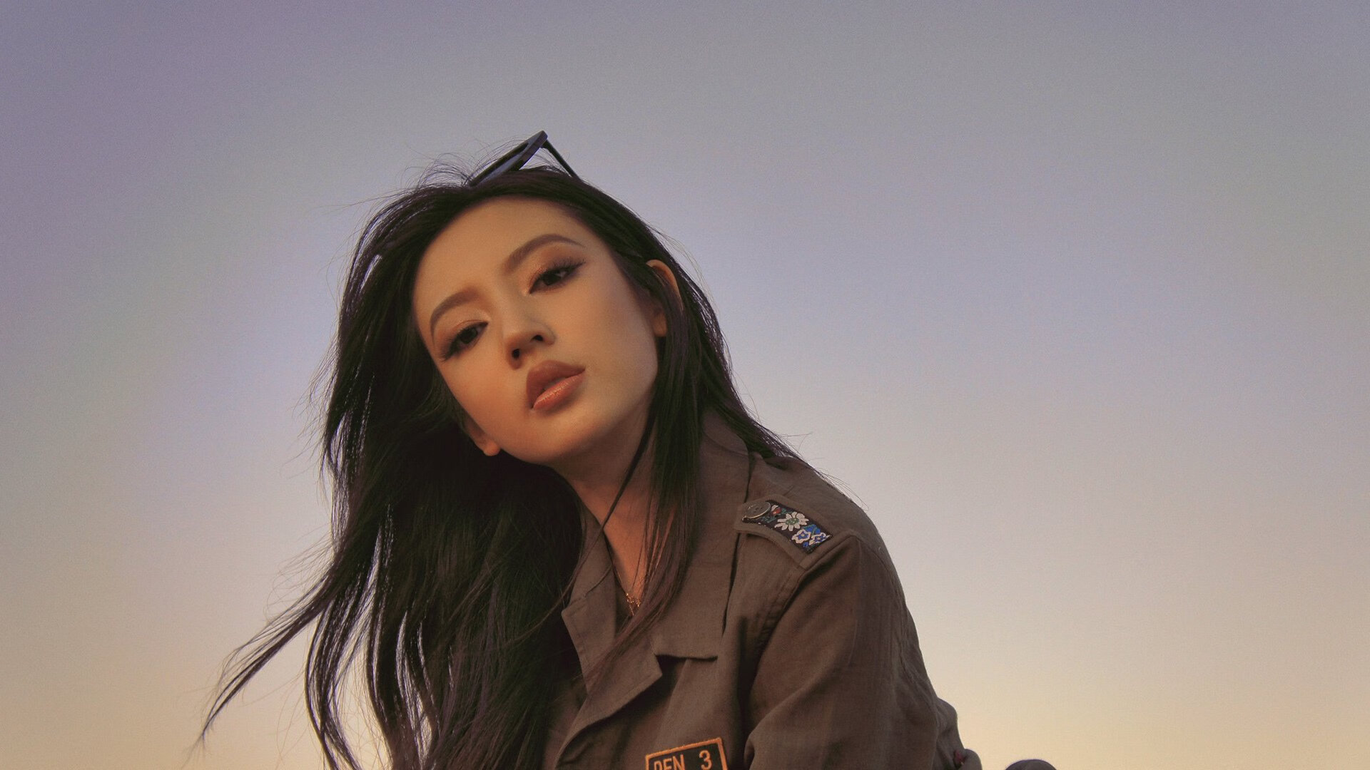 关键先生乔治单节狂飙19分，步行者第三节惊雷击溃吉林队